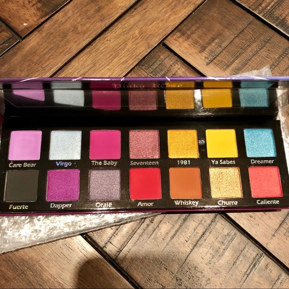 SET OF 2 Pinky Rose Eyeshadow Palettes - Picture 6 of 15